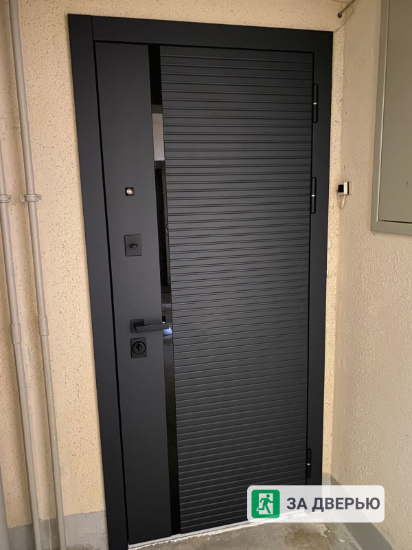 Металлические двери в Ленинградской области - 