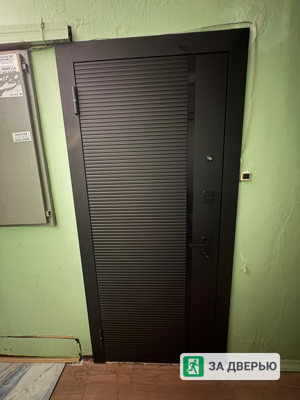 Дверь Феррони 7.5 см черный кварц зеркало (2 цвета) - 